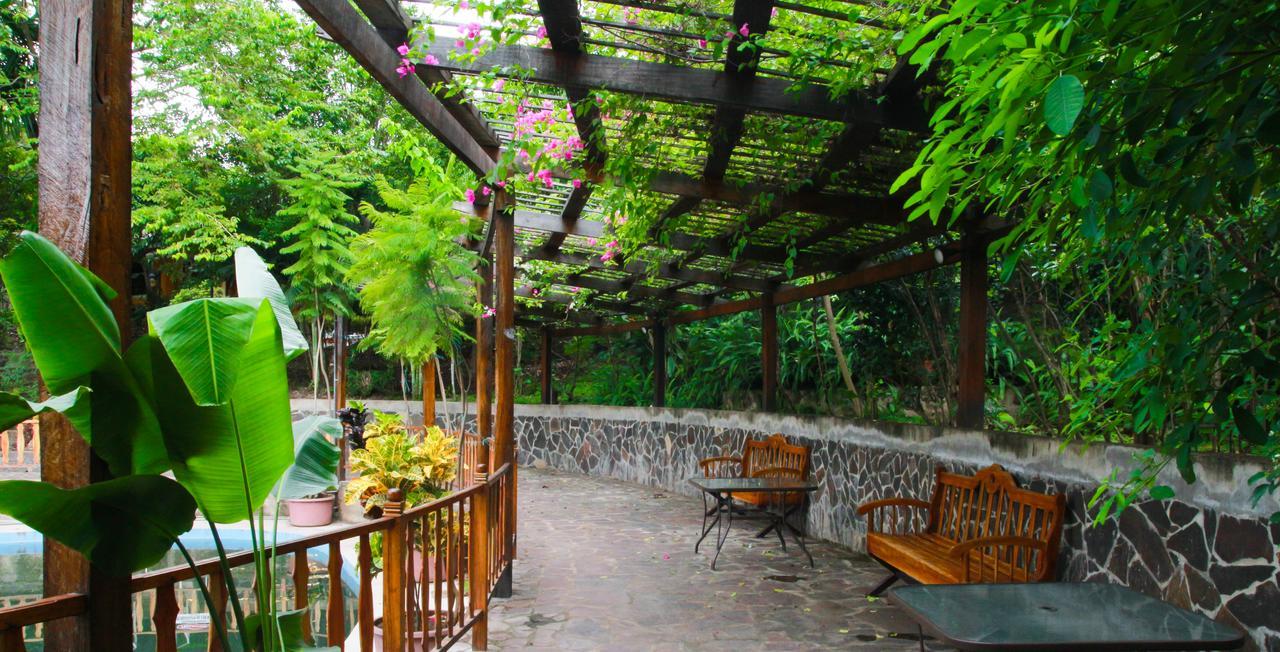 Apart Hotel Acuarious De Luis Estelí Εξωτερικό φωτογραφία